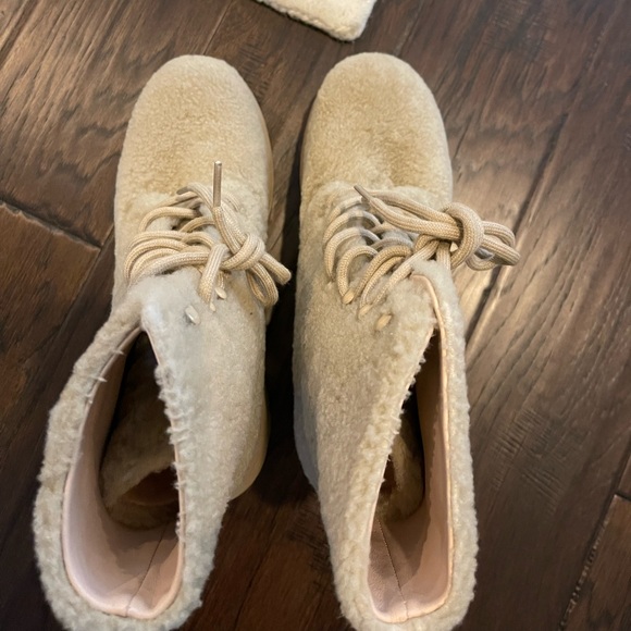 Stuart Weiztman Shearling Lug Boots - Picture 13 of 15